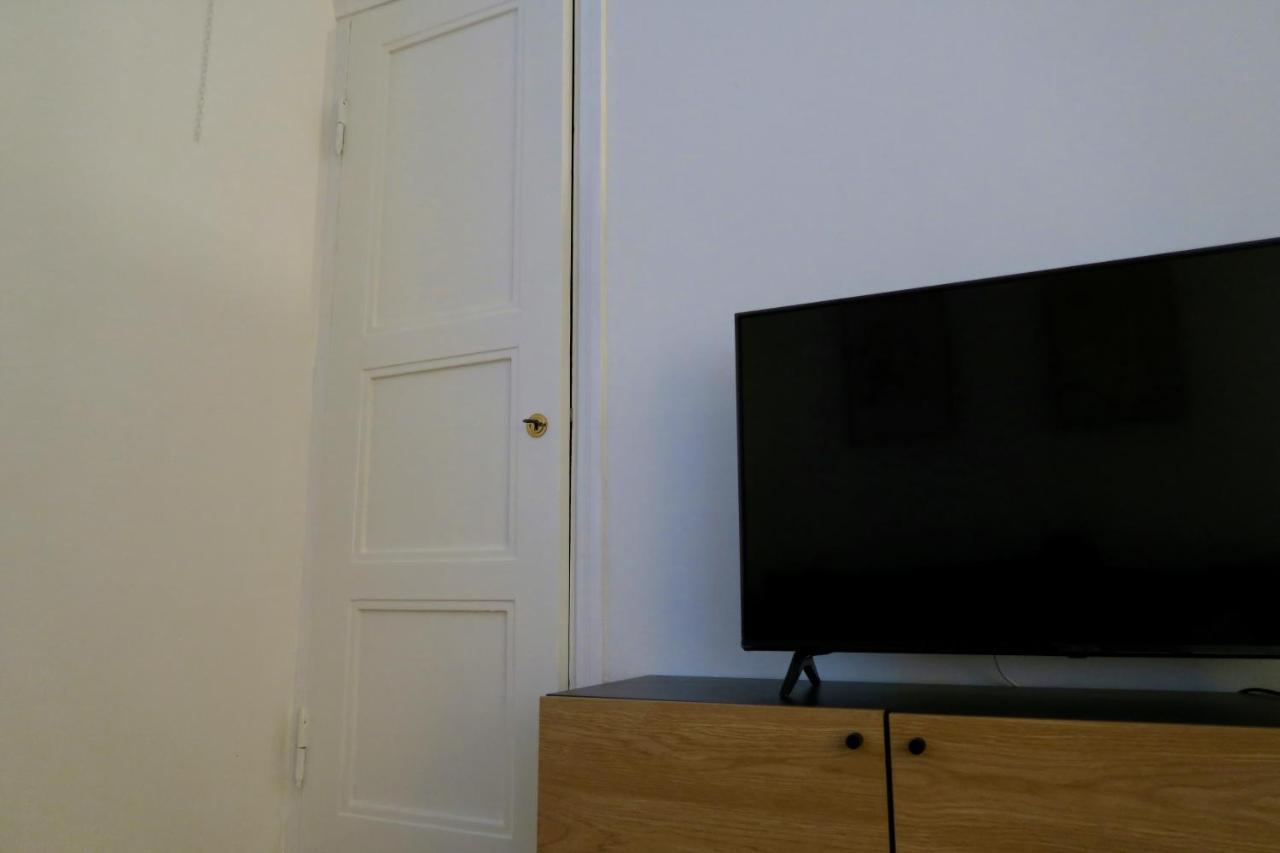 Kompakti Asunto Helsingin Sydamessa Helsinki Exterior foto